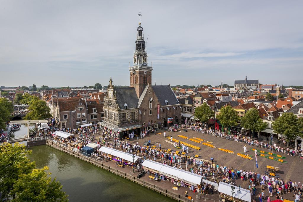 Familie Hotel & Apartments Alkmaar 3*