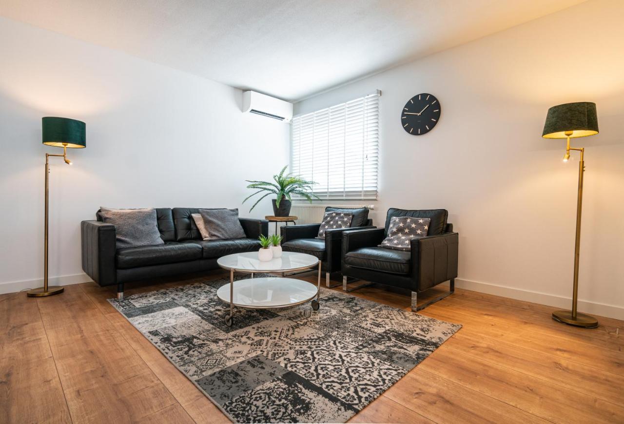 Familie Hotel & Apartments Alkmaar 3*